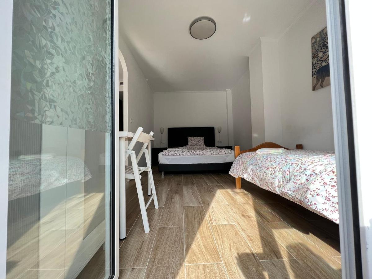 Luna L'Hospitalet de Llobregat Eksteriør billede